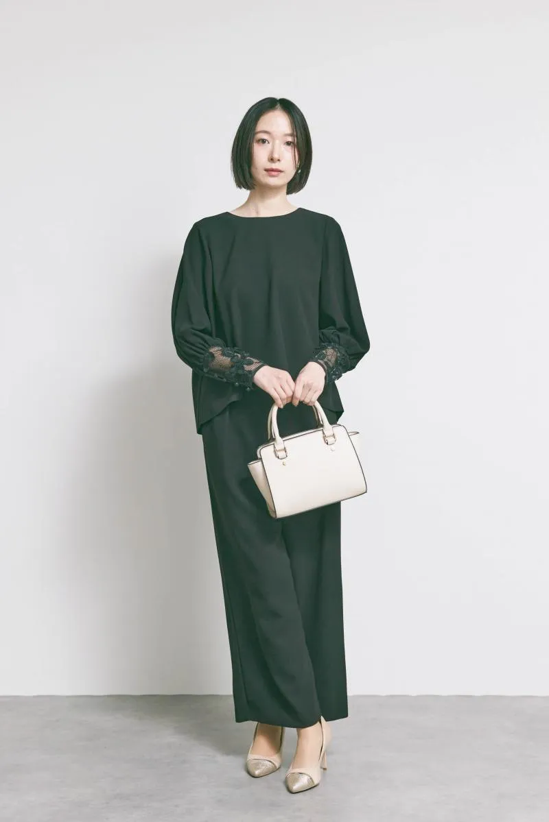 ブラックのエンブロイダリーフォーマルセットアップ