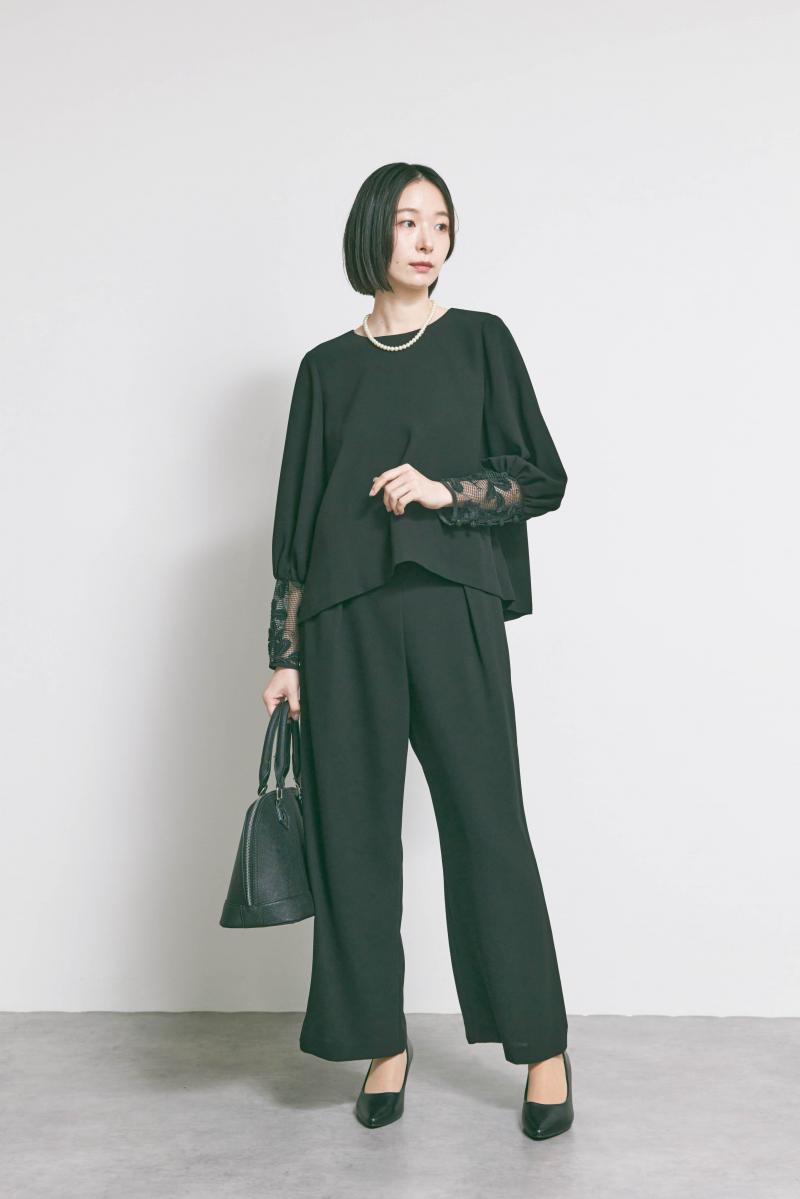 ブラックのエンブロイダリーフォーマルセットアップ