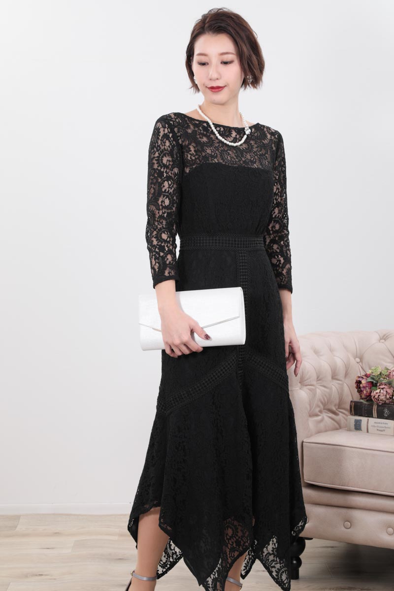 ブラックのハンカチーフヘムレースドレス