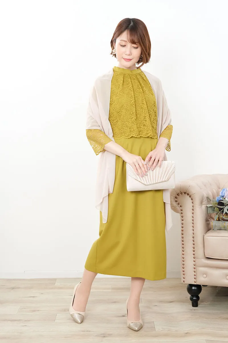 ベージュのシフォンストール