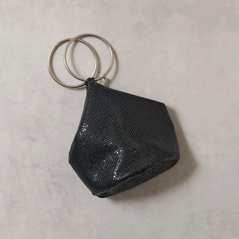 ブラックメタルメッシュリングハンドルバッグ