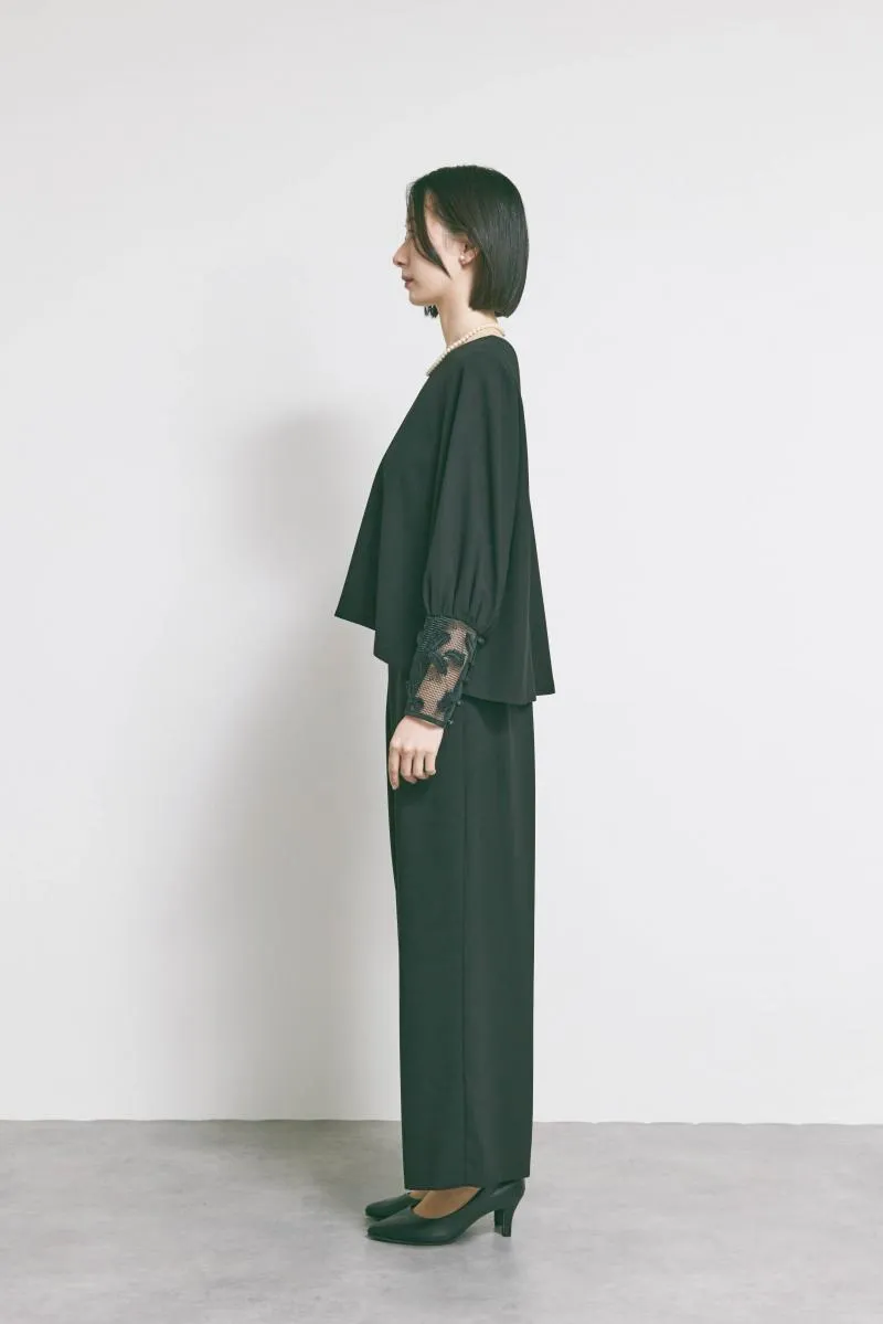 ブラックのエンブロイダリーフォーマルセットアップ