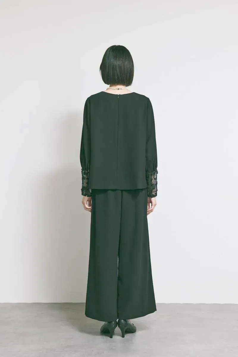 ブラックのエンブロイダリーフォーマルセットアップ