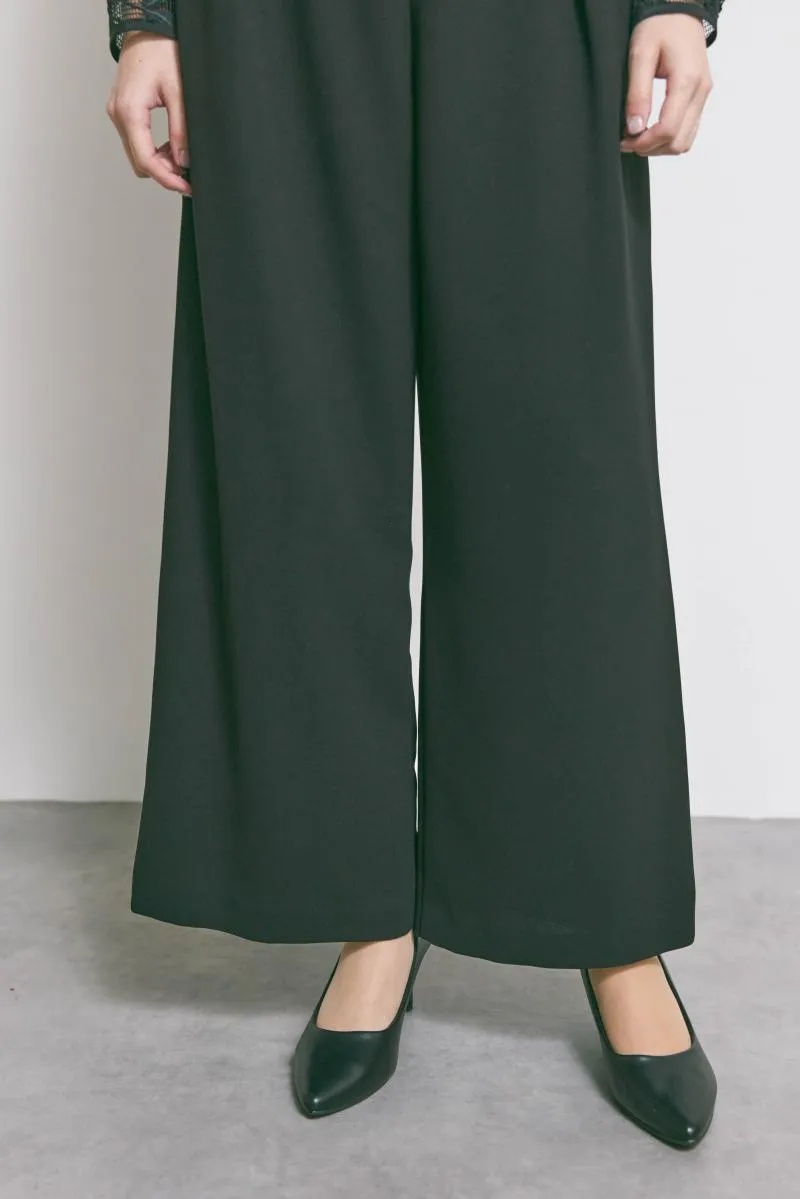 ブラックのエンブロイダリーフォーマルセットアップ