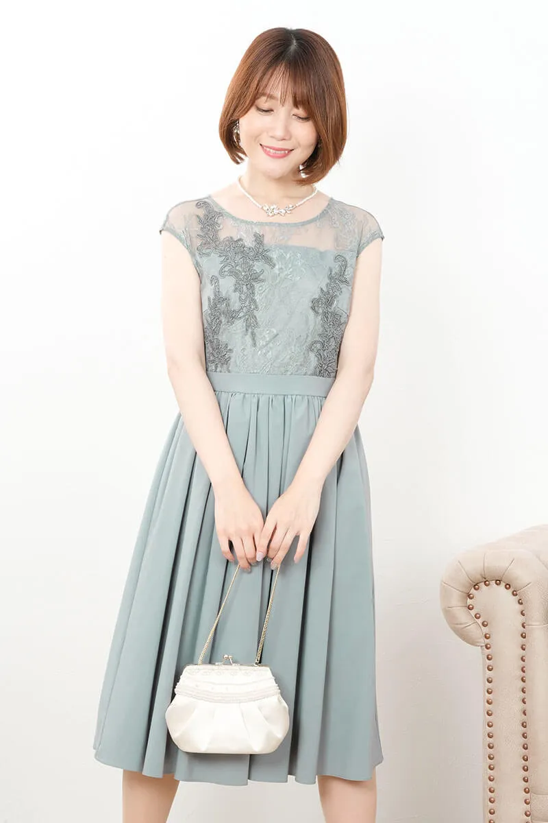 ビジューモチーフのパールネックレス(シルバー)