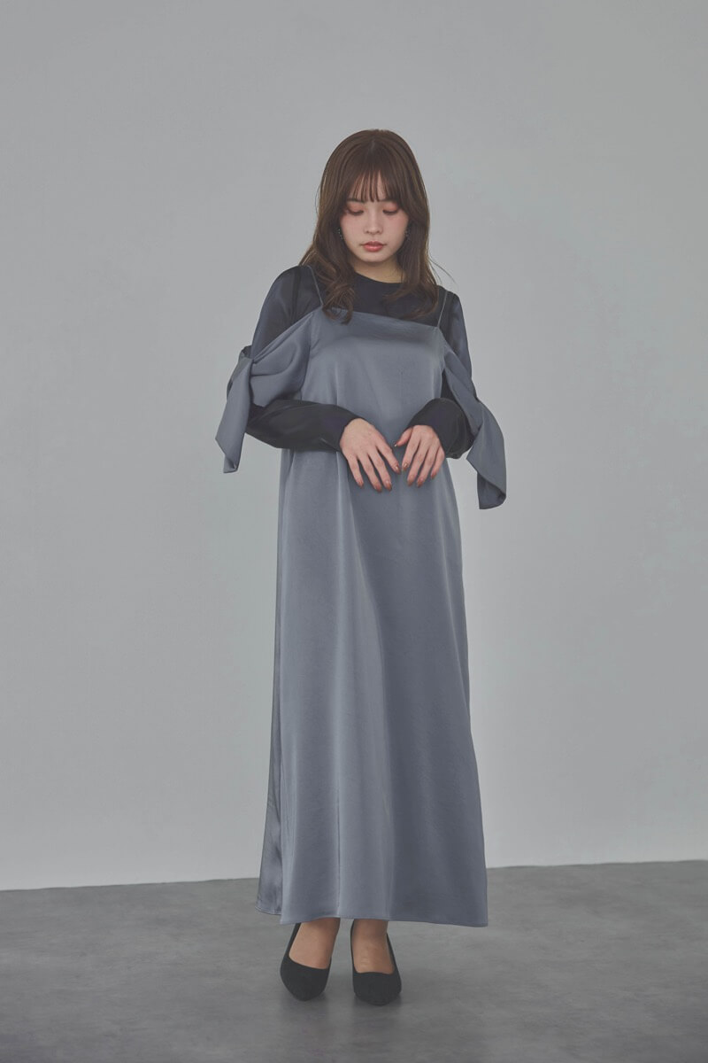 ネイビーのシャンブレーレイヤードリボンドレス