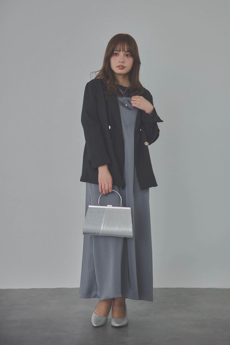 ネイビーのシャンブレーレイヤードリボンドレス