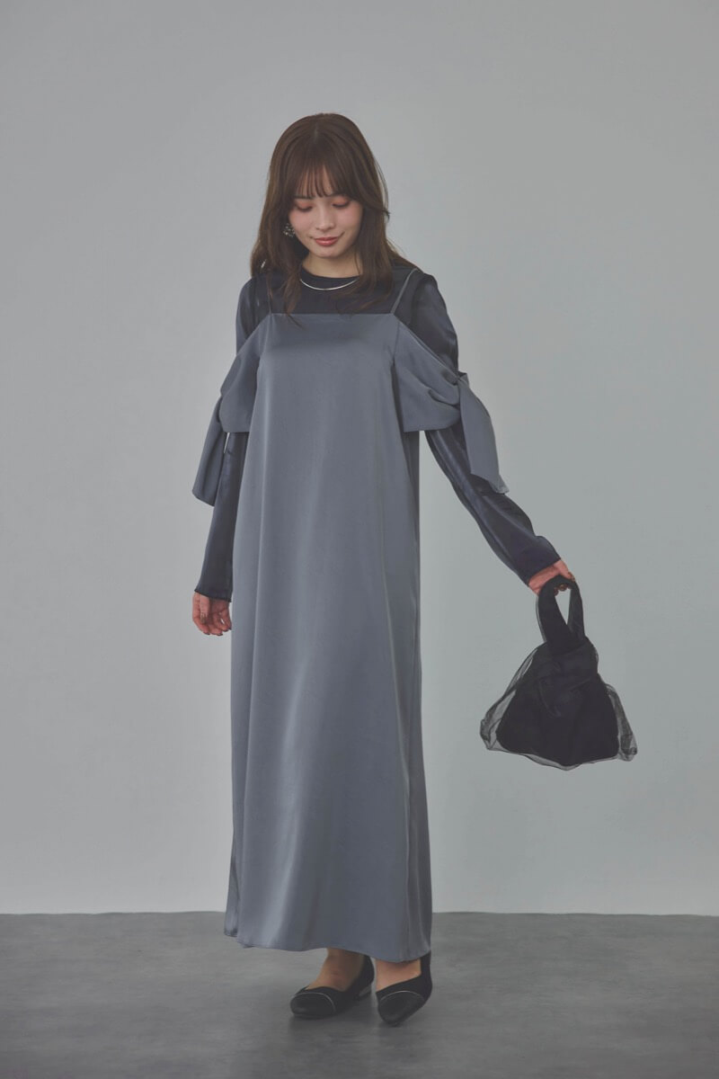 ネイビーのシャンブレーレイヤードリボンドレス