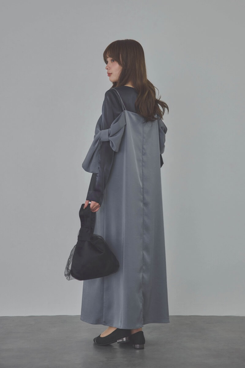 ネイビーのシャンブレーレイヤードリボンドレス