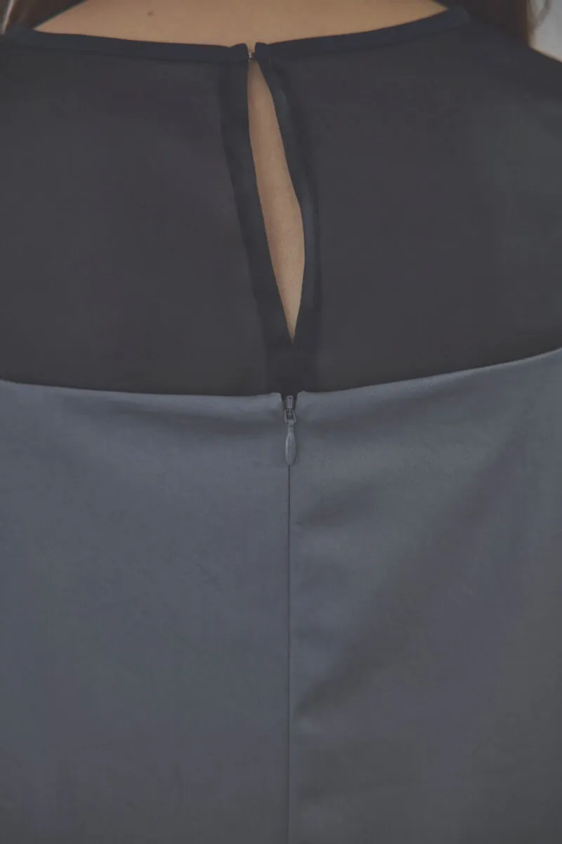 ネイビーのシャンブレーレイヤードリボンドレス