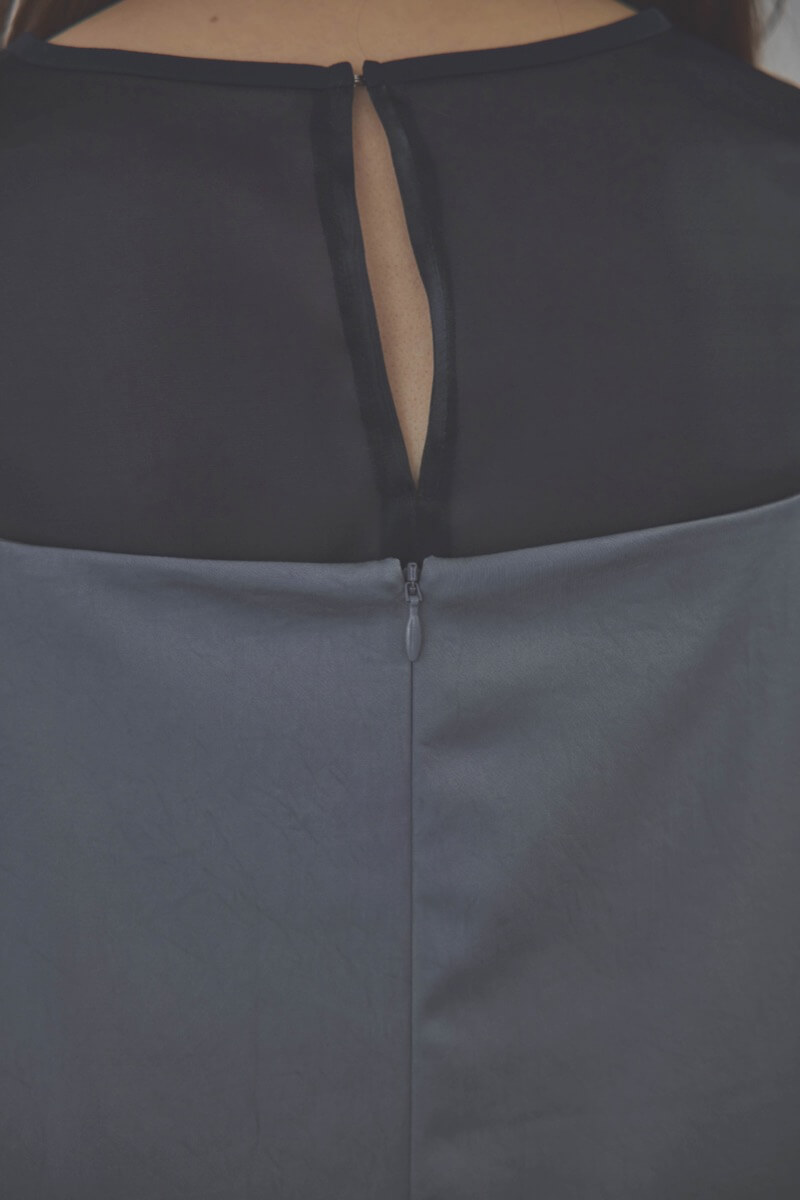 ネイビーのシャンブレーレイヤードリボンドレス