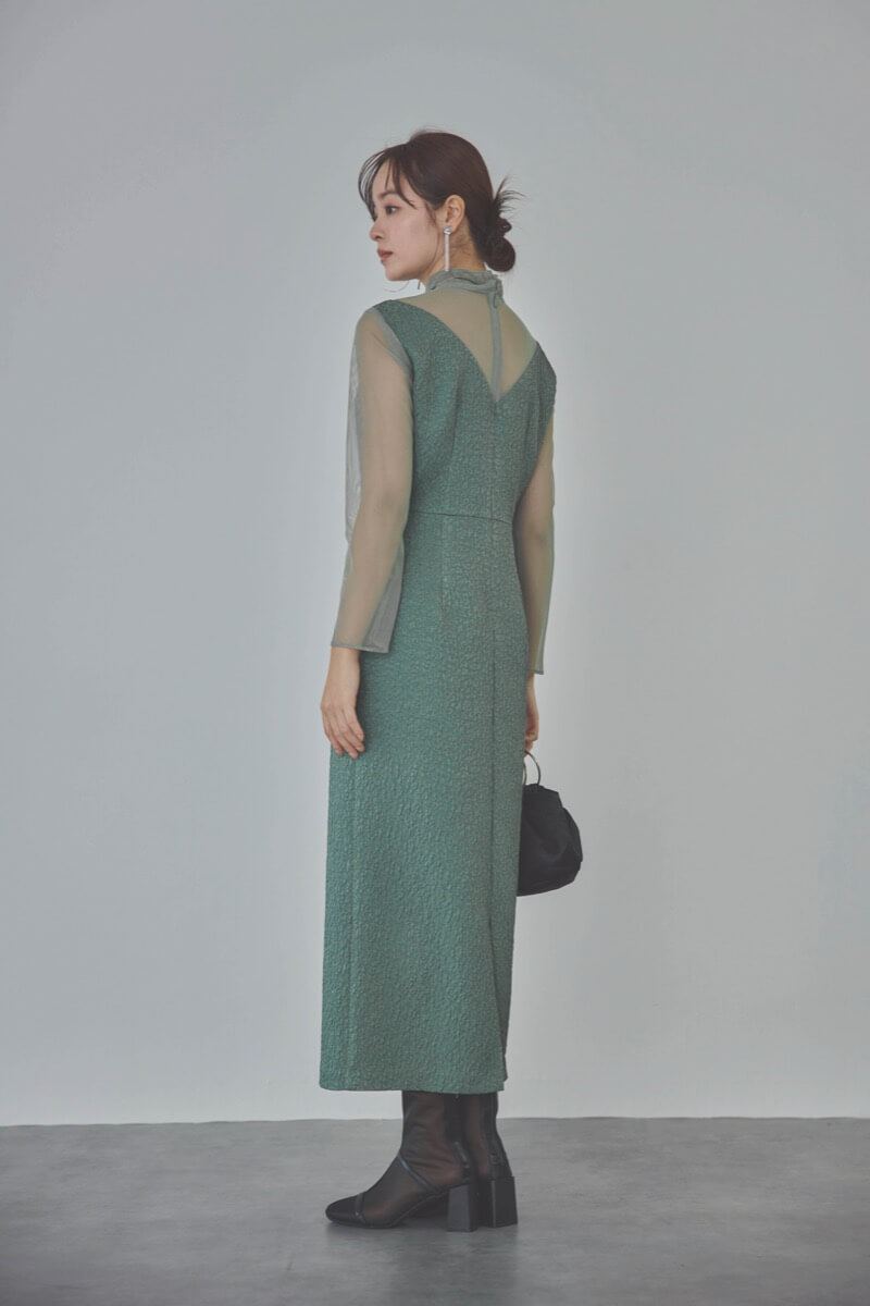 グリーンのチュールコンビジャガードドレス
