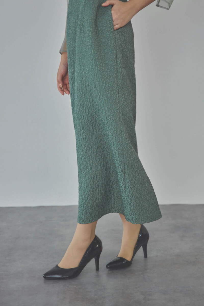 グリーンのチュールコンビジャガードドレス