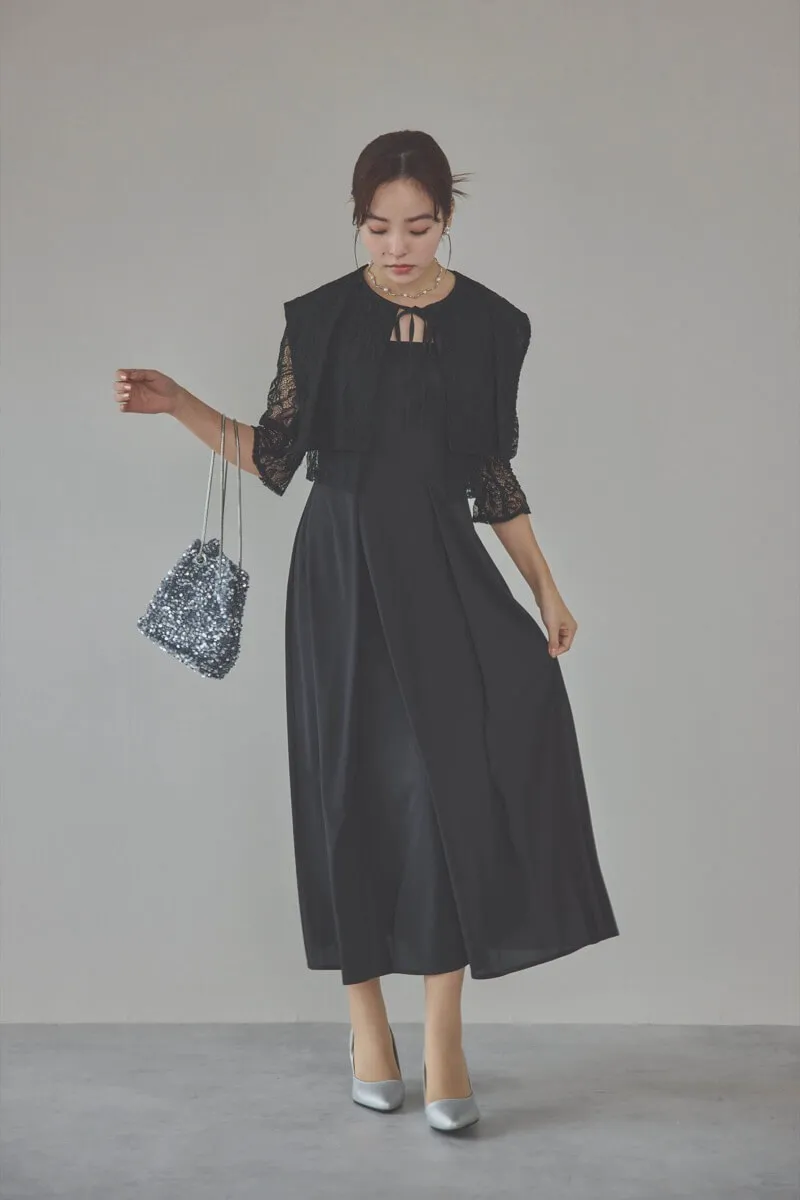 ブラックのレースボレロセットキャミソールドレス