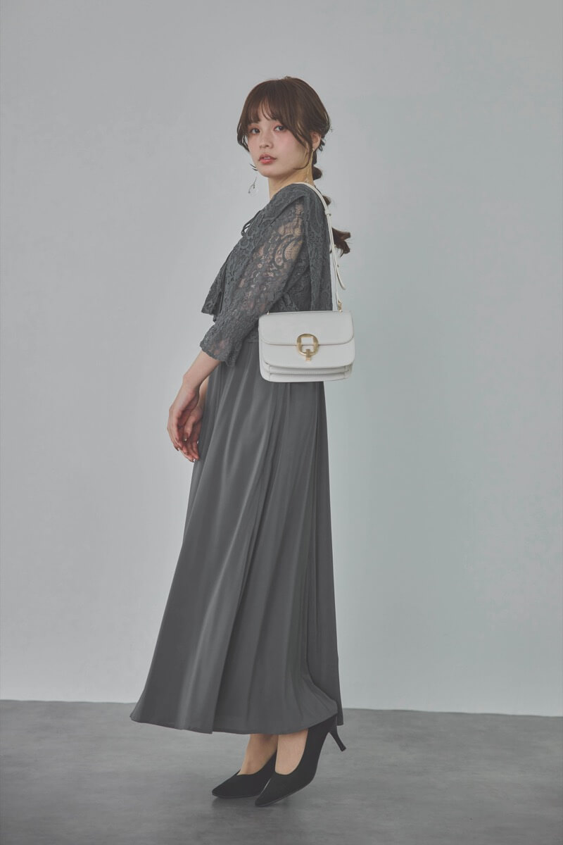 チャコールグレーのレースボレロセットキャミソールドレス