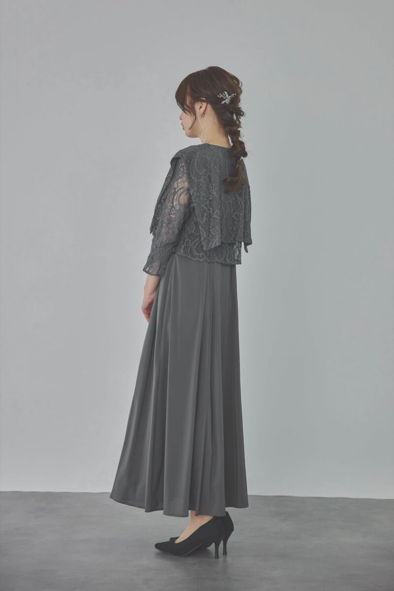 チャコールグレーのレースボレロセットキャミソールドレス