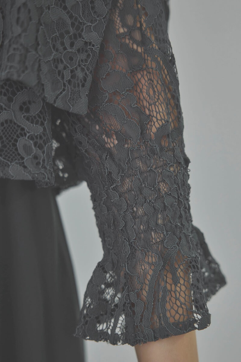 チャコールグレーのレースボレロセットキャミソールドレス