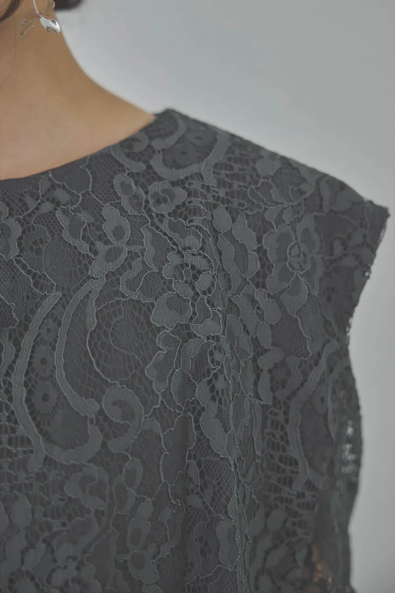 チャコールグレーのレースボレロセットキャミソールドレス