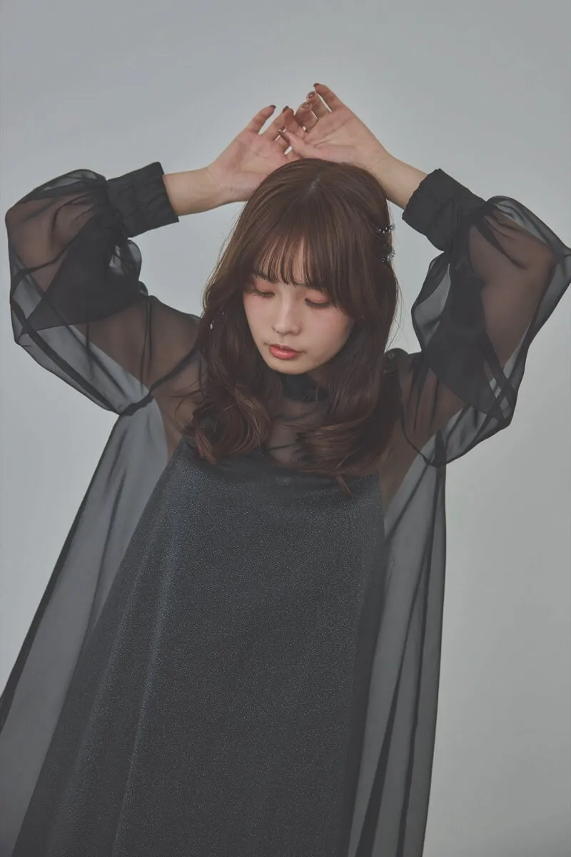 ブラックのマットカルゼオーガンドレス