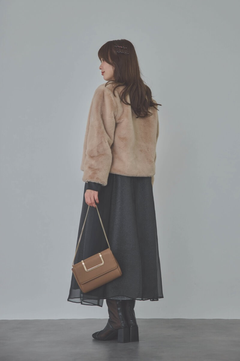 ブラックのマットカルゼオーガンドレス