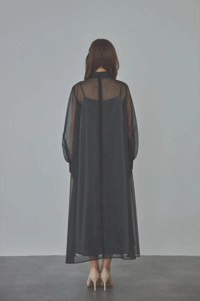 ブラックのマットカルゼオーガンドレス