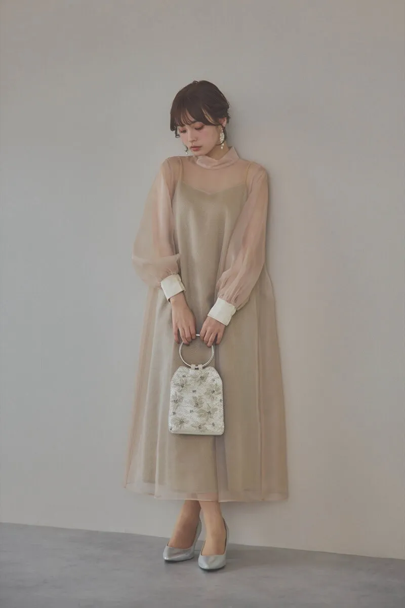 イエローのマットカルゼオーガンドレス