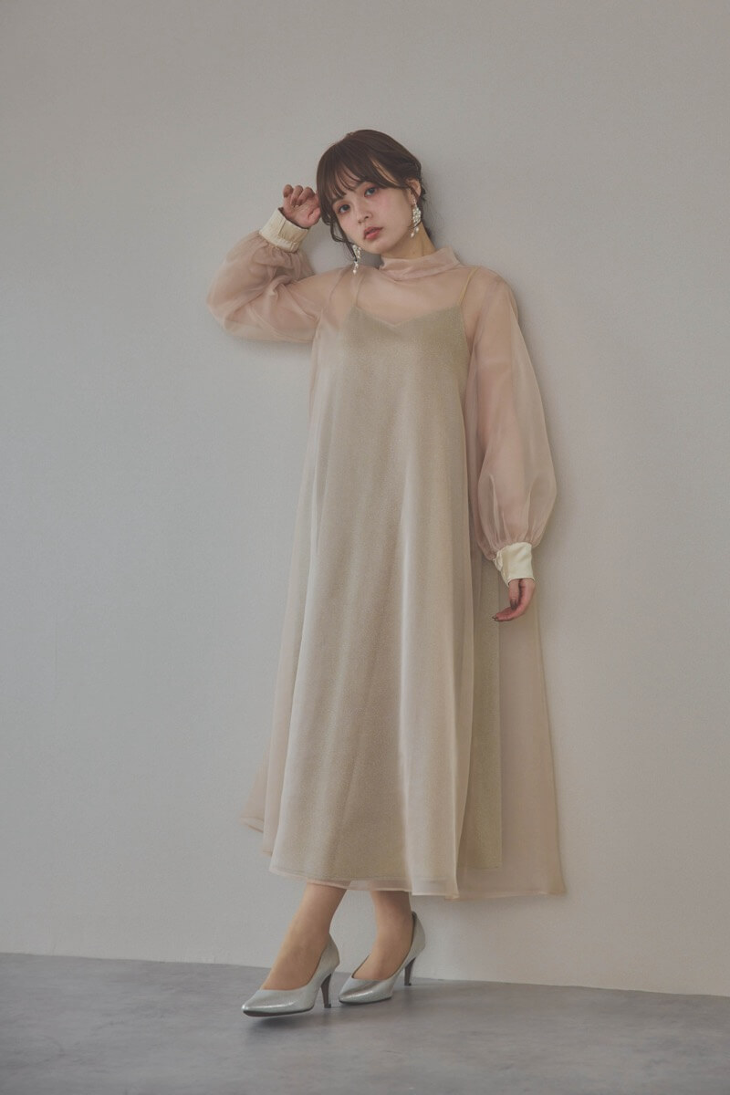 イエローのマットカルゼオーガンドレス