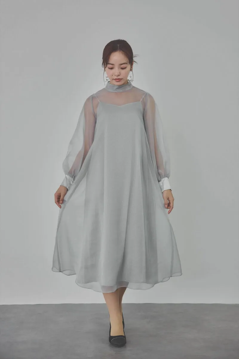 サックスのマットカルゼオーガンドレス