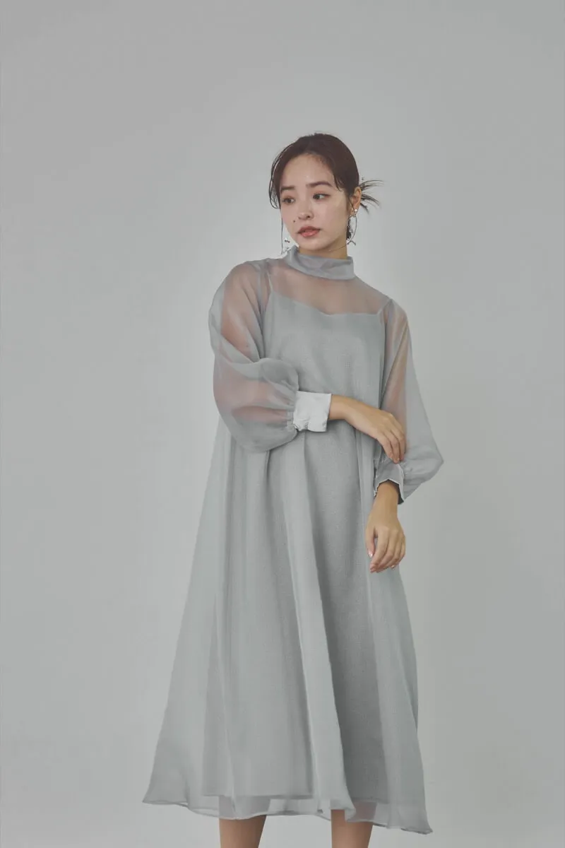 サックスのマットカルゼオーガンドレス