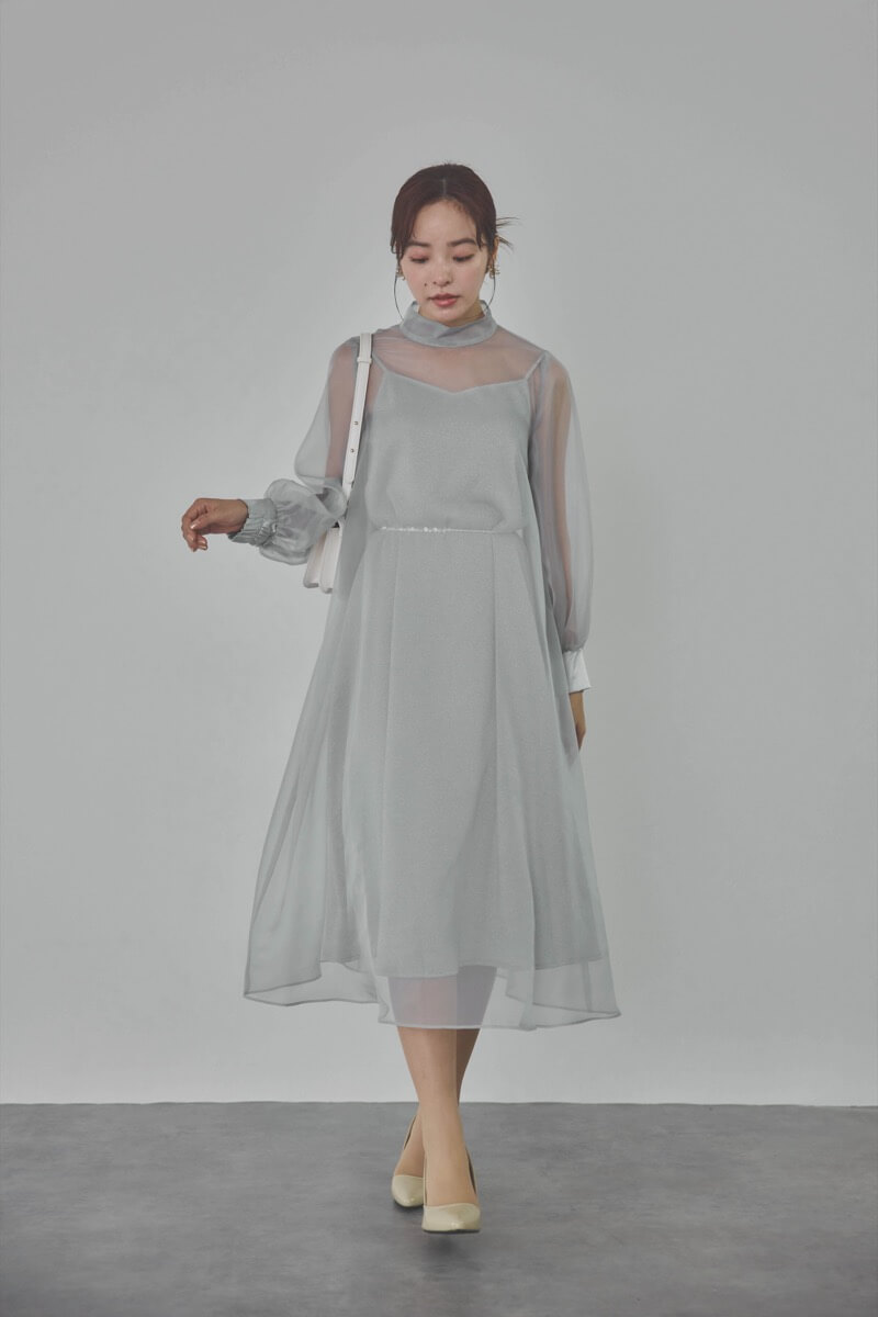 サックスのマットカルゼオーガンドレス