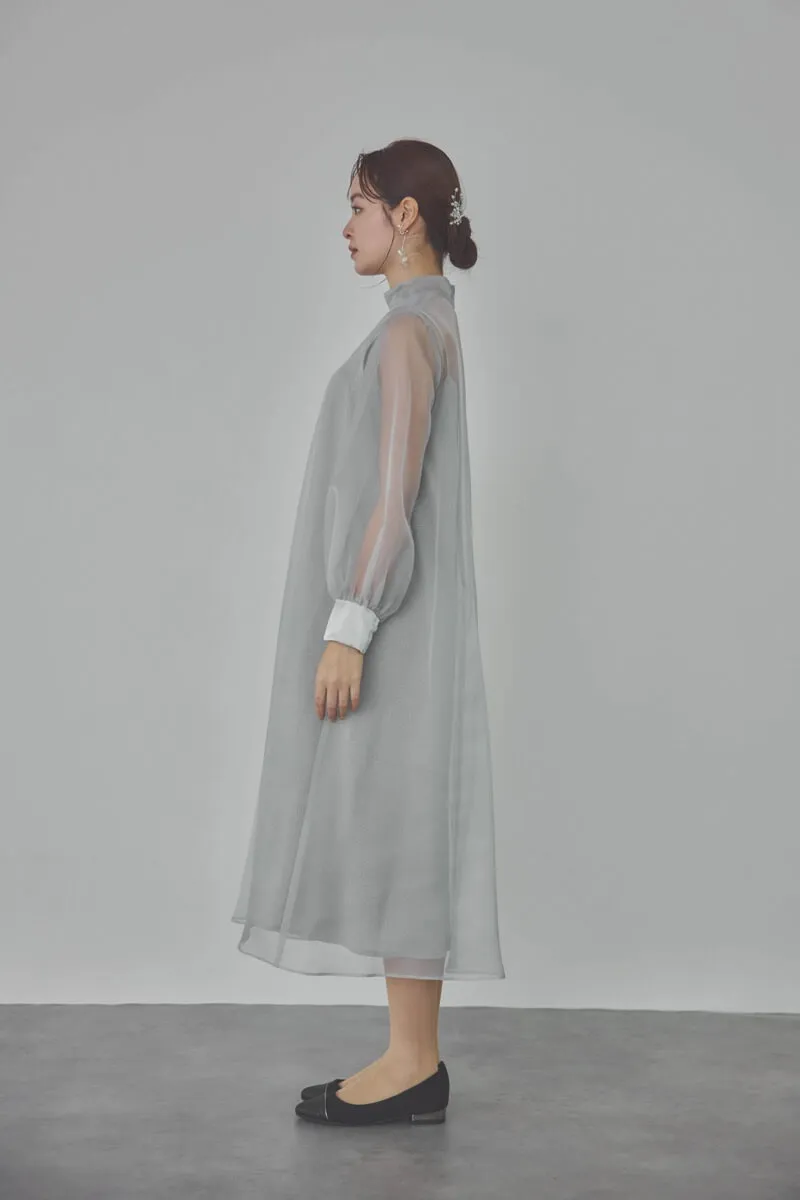 サックスのマットカルゼオーガンドレス