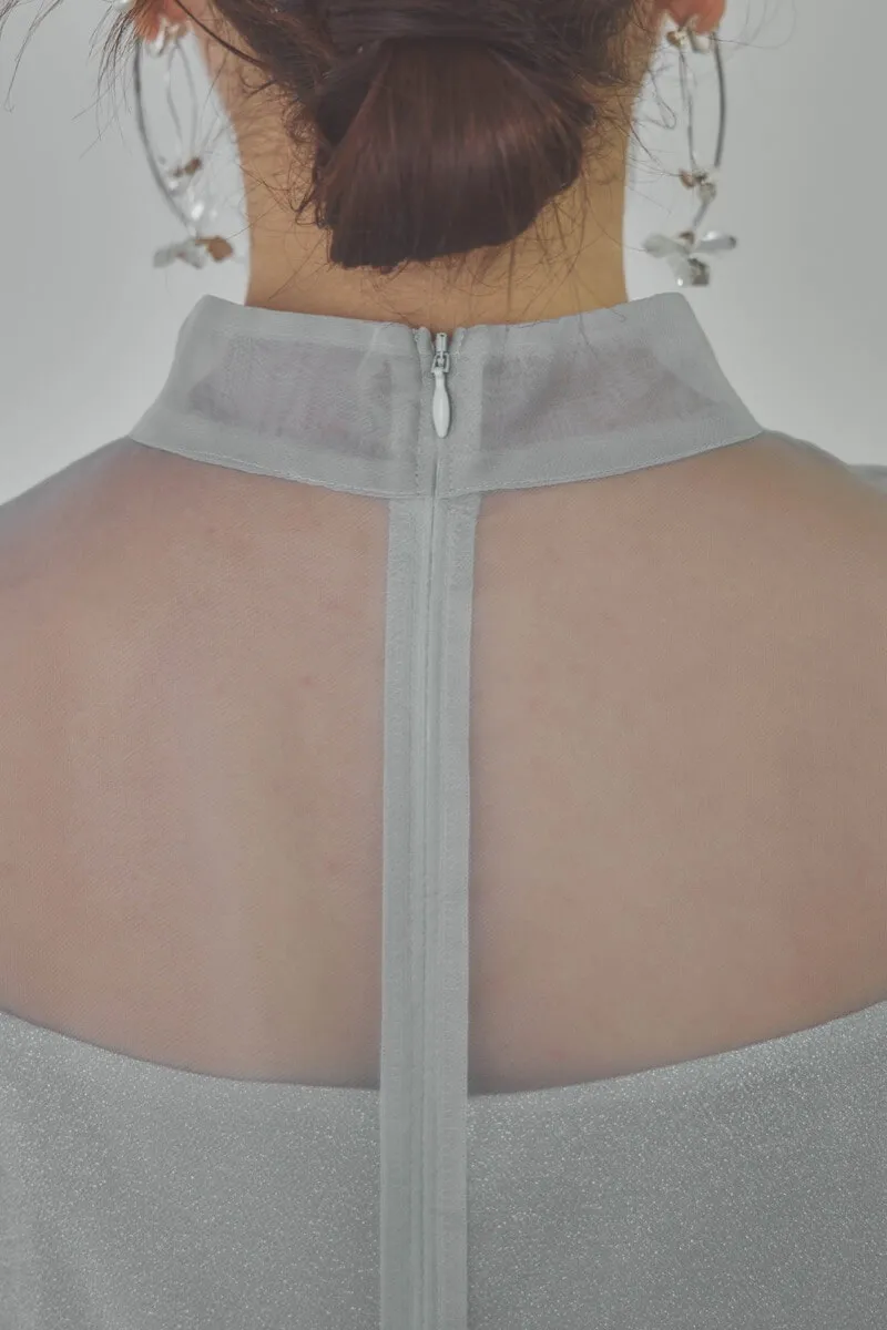 サックスのマットカルゼオーガンドレス