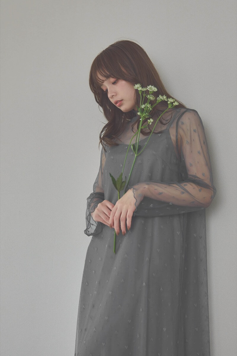 ミントのロングスリーブチュールドレス