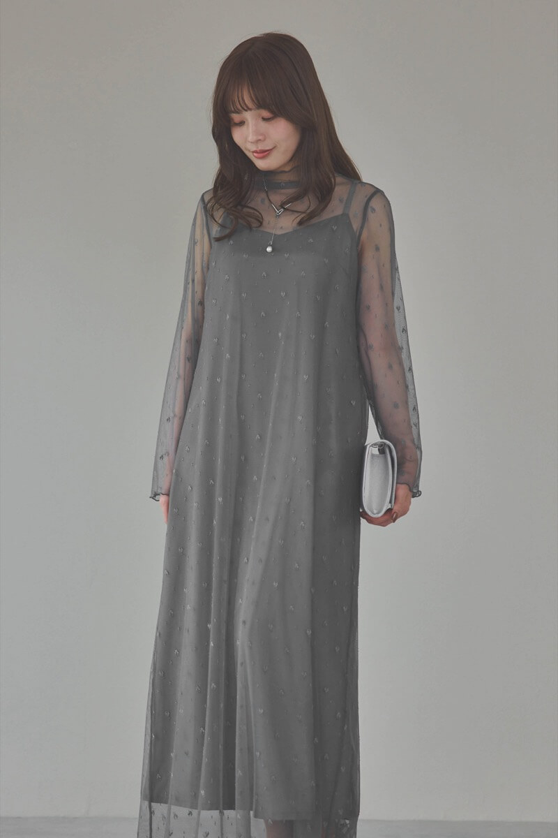 ミントのロングスリーブチュールドレス