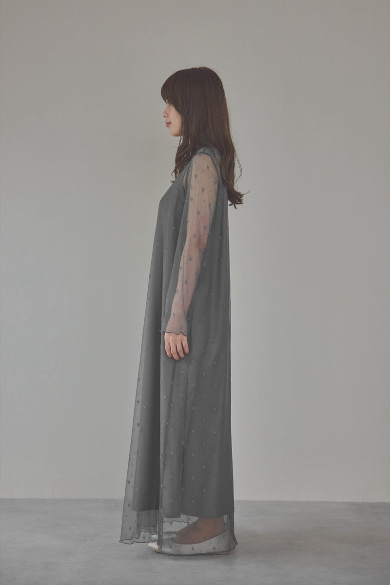 ミントのロングスリーブチュールドレス