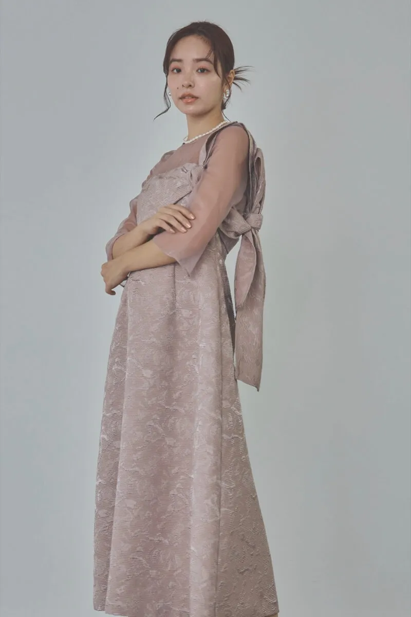 ダスティピンクのリボンモチーフジャガードドレス