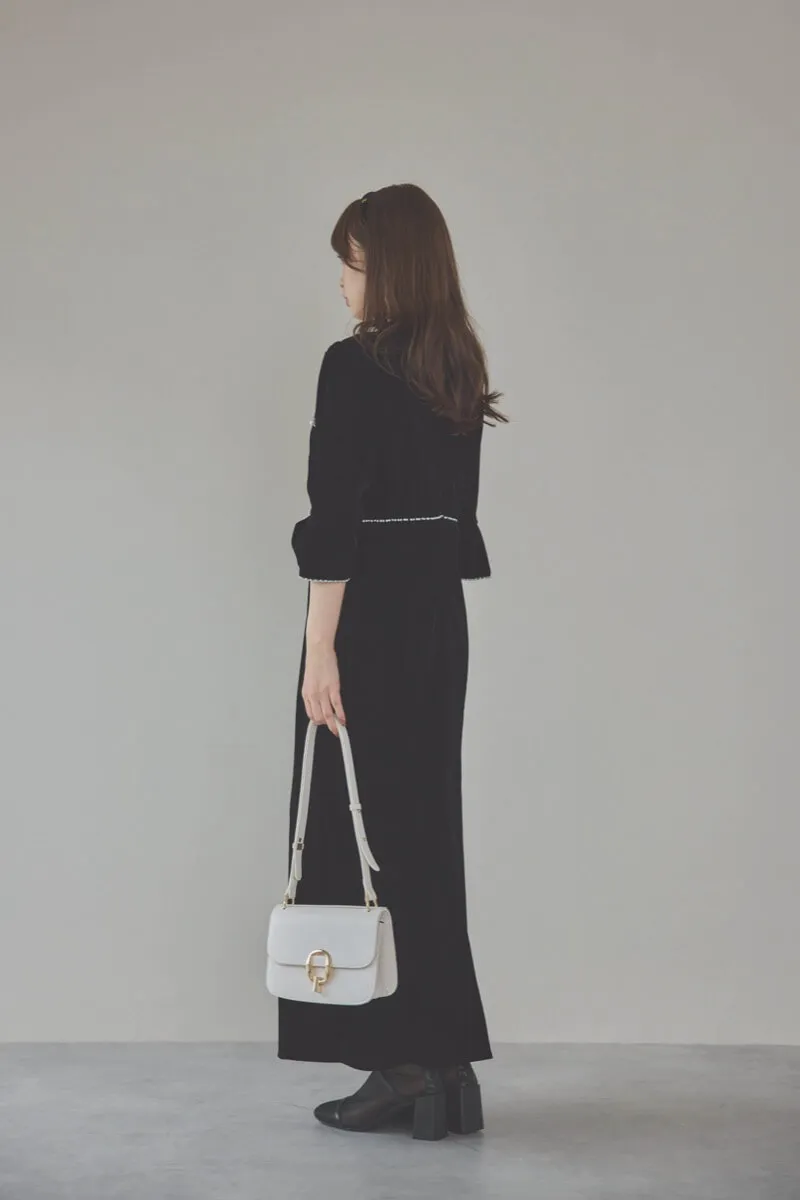 ブラックのヴィンテージビジューパール付きベロア風ドレス