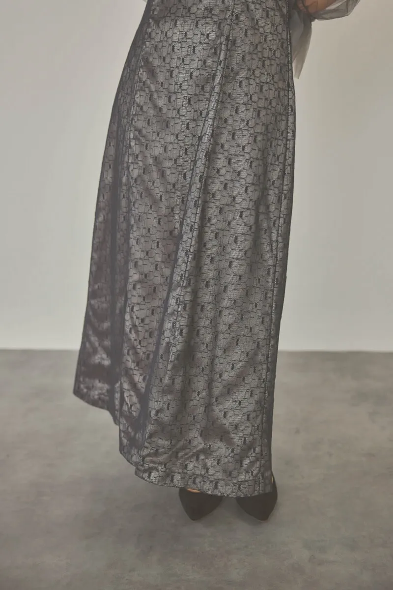 チャコールグレーのチュールボレロ幾何学レースドレス