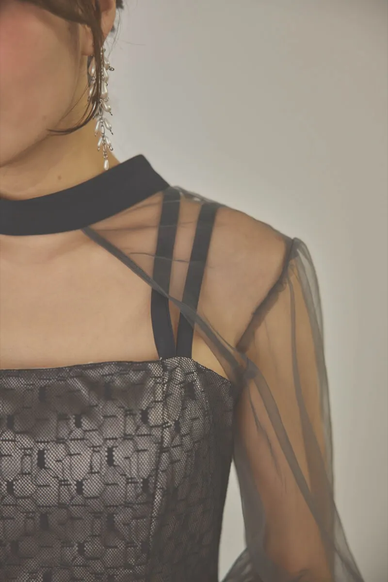 チャコールグレーのチュールボレロ幾何学レースドレス