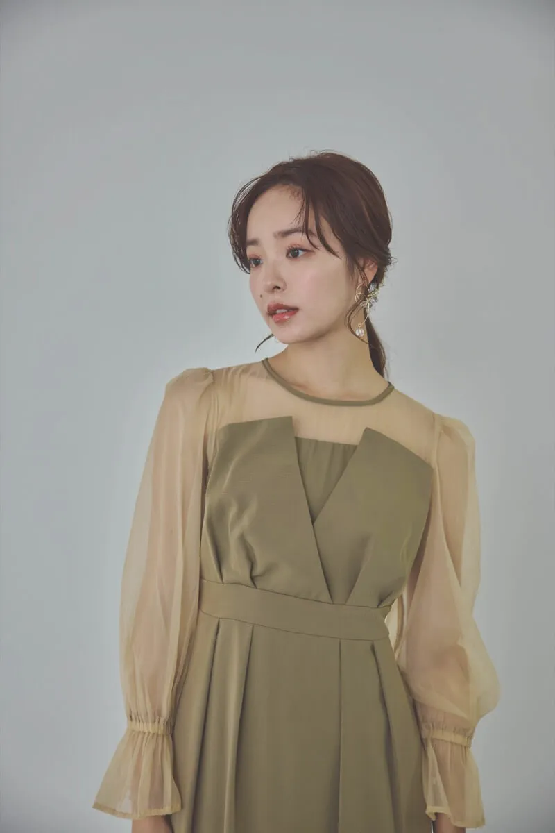 カーキのビスチェデザインコクーンドレス