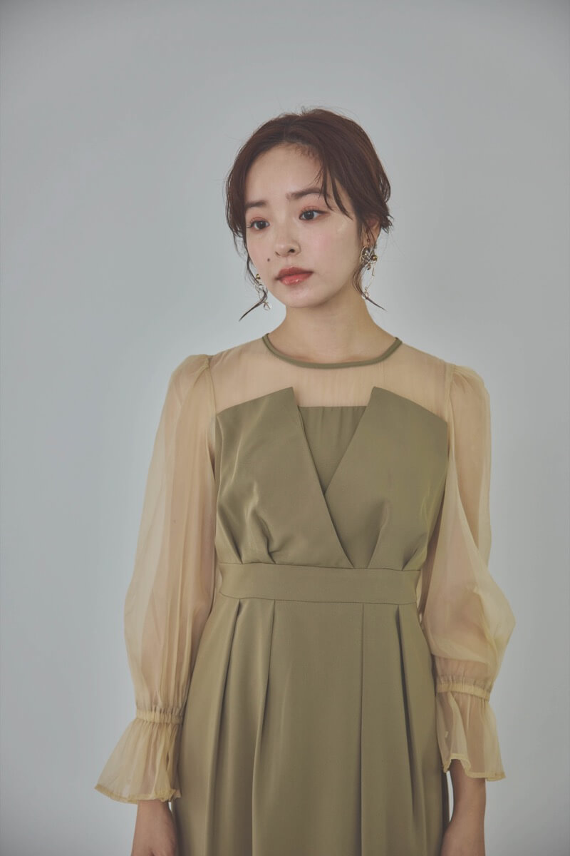 カーキのビスチェデザインコクーンドレス
