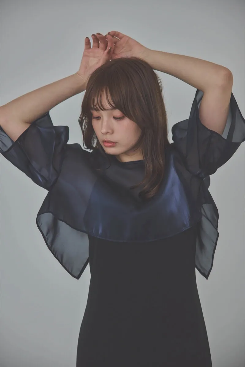 ネイビーのレイヤードコンビネーションドレス