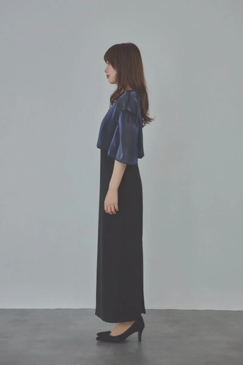 ネイビーのレイヤードコンビネーションドレス