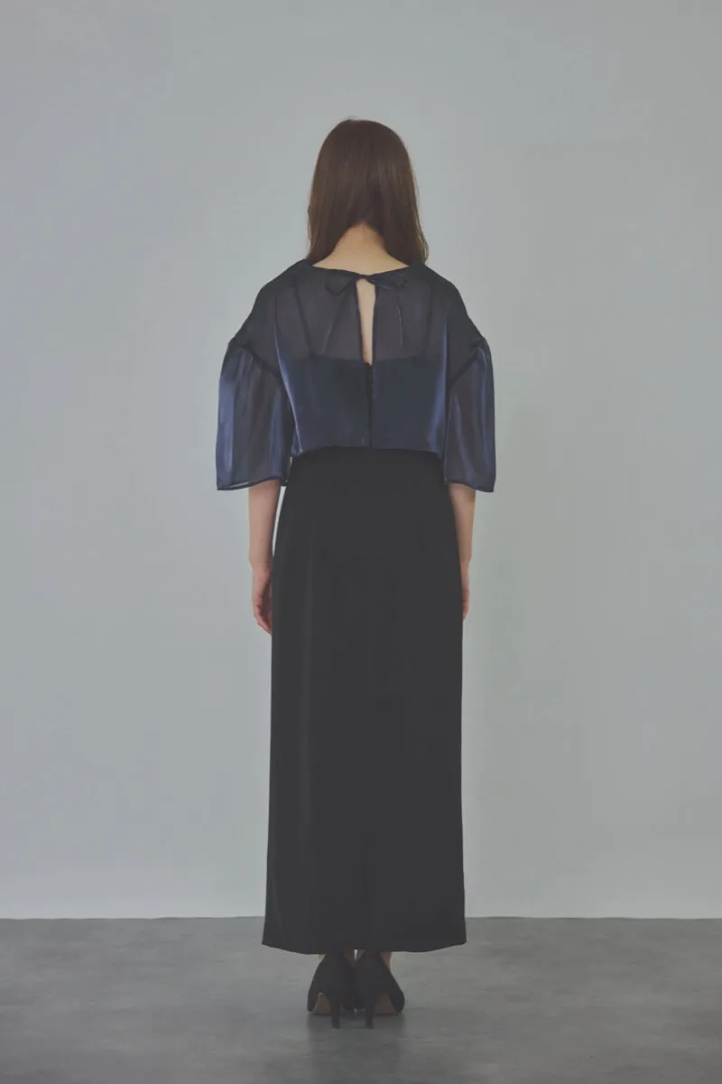 ネイビーのレイヤードコンビネーションドレス