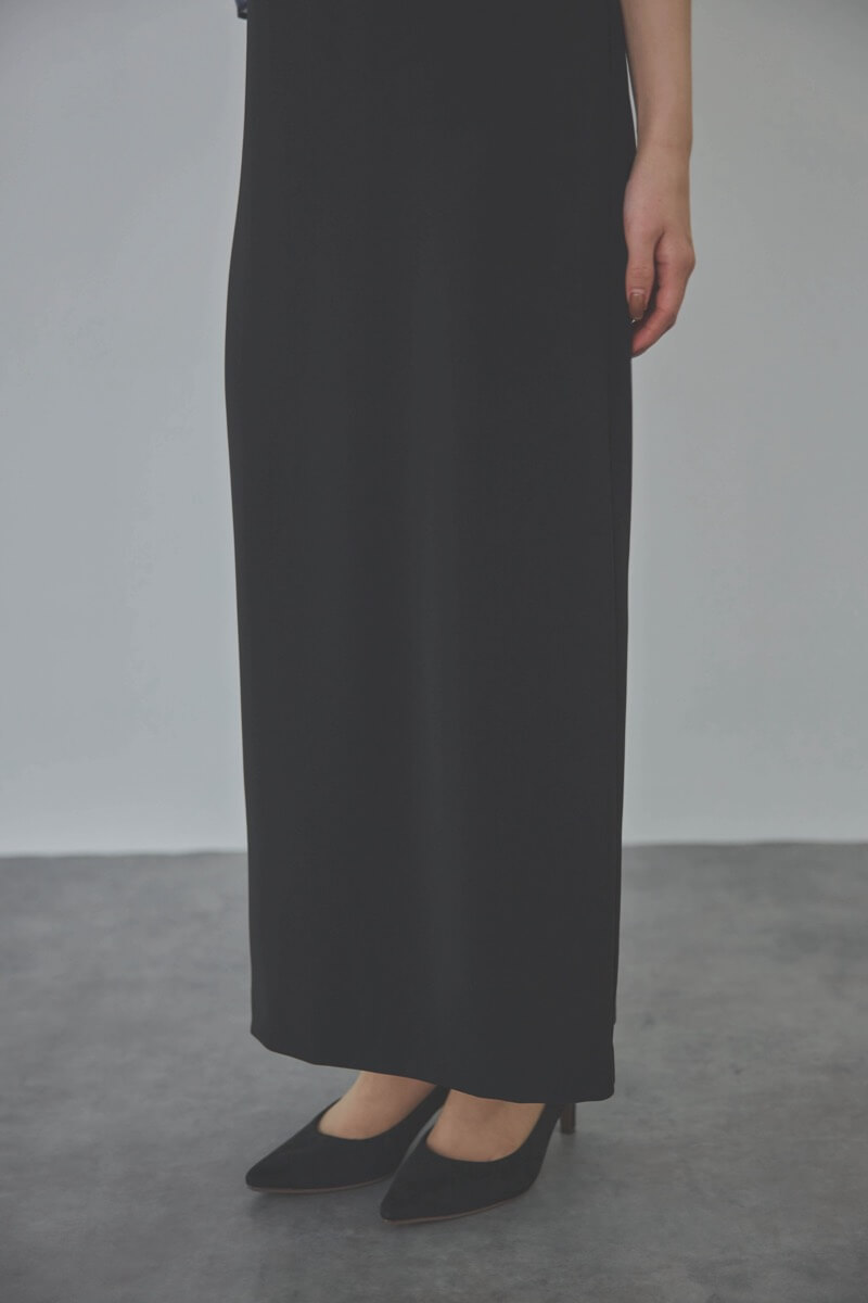 ネイビーのレイヤードコンビネーションドレス