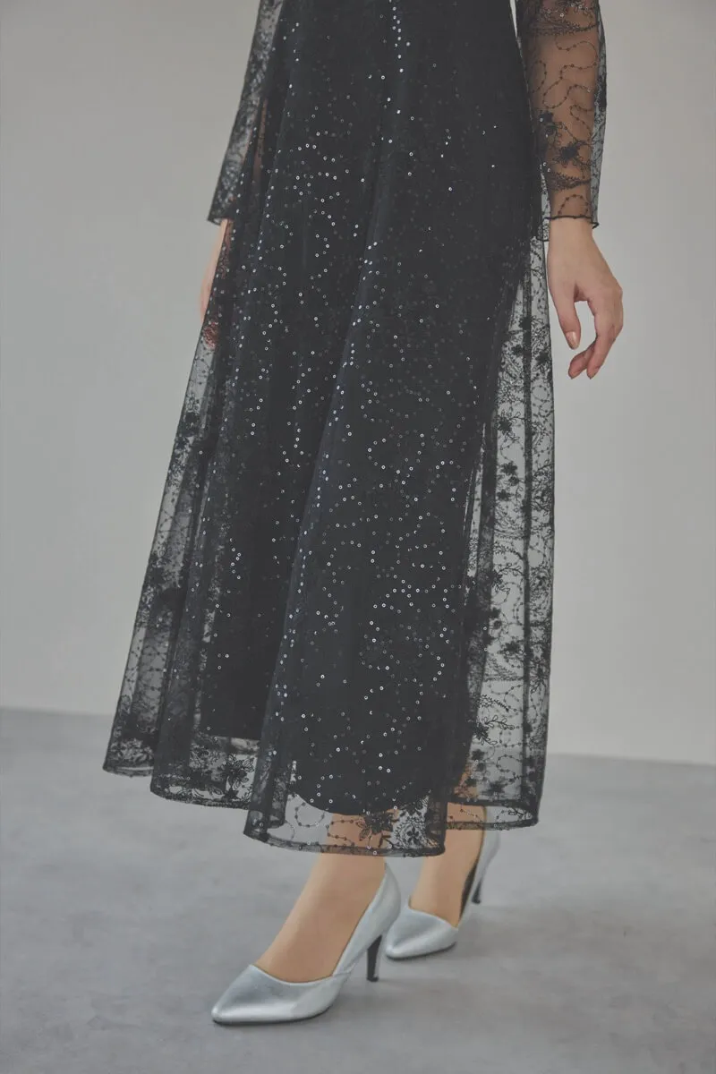 ブラックのスパンコールエンブロイダリーAラインドレス