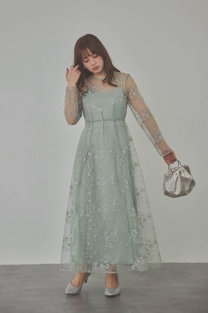 ミントのスパンコールエンブロイダリーAラインドレス