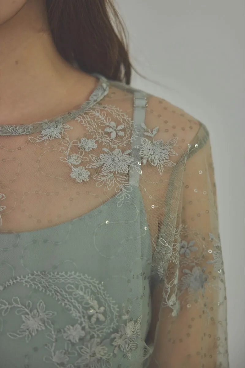 ミントのスパンコールエンブロイダリーAラインドレス