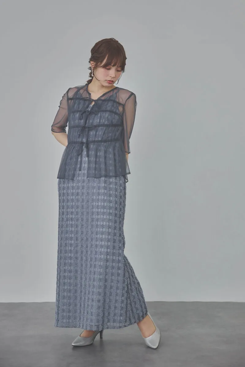 ブルーのチュールブラウス×ラメツイードドレス