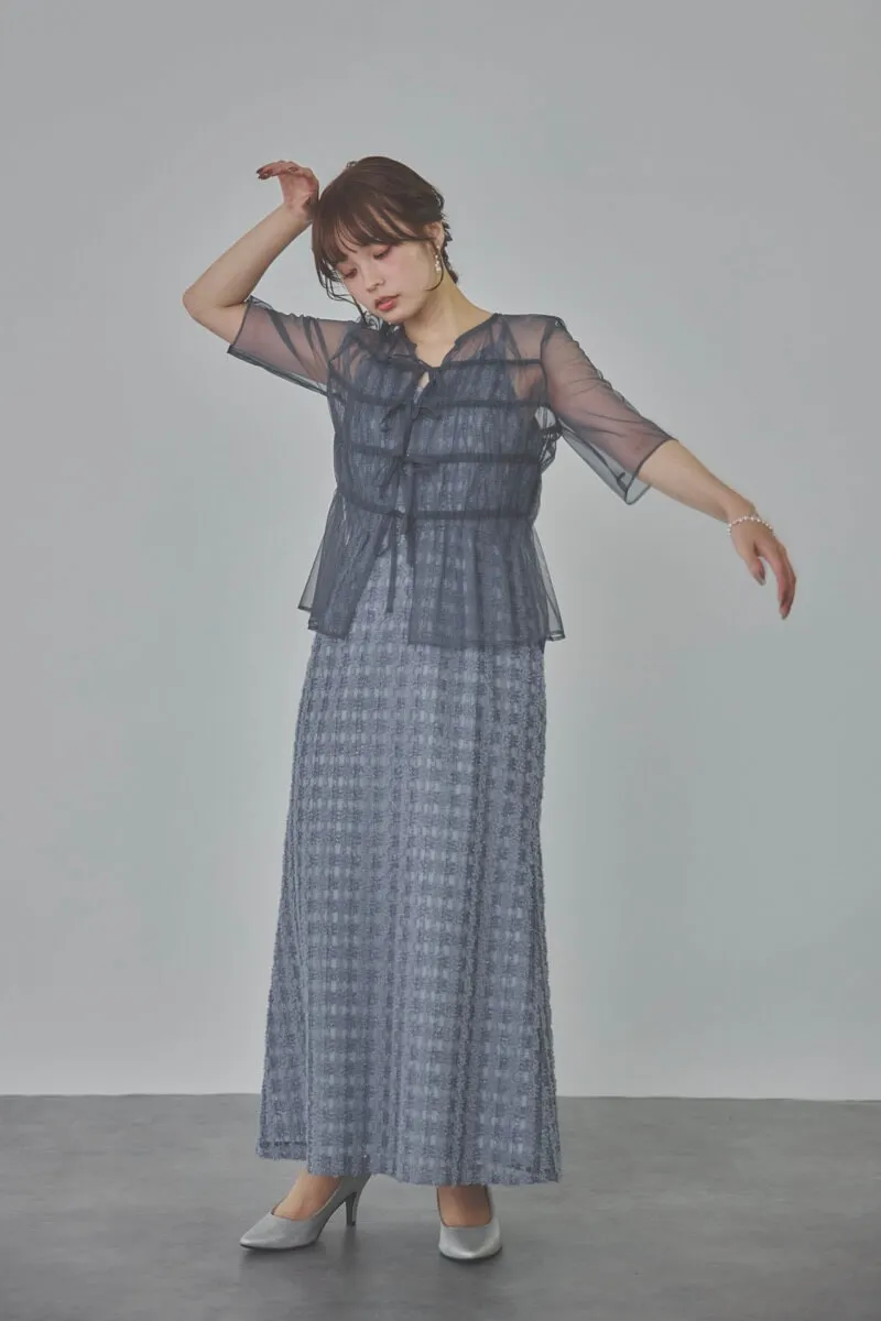 ブルーのチュールブラウス×ラメツイードドレス